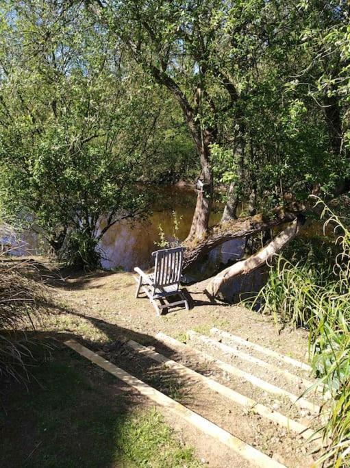 Lodge Avec Vue Sur La Riviere Lannion Exteriör bild