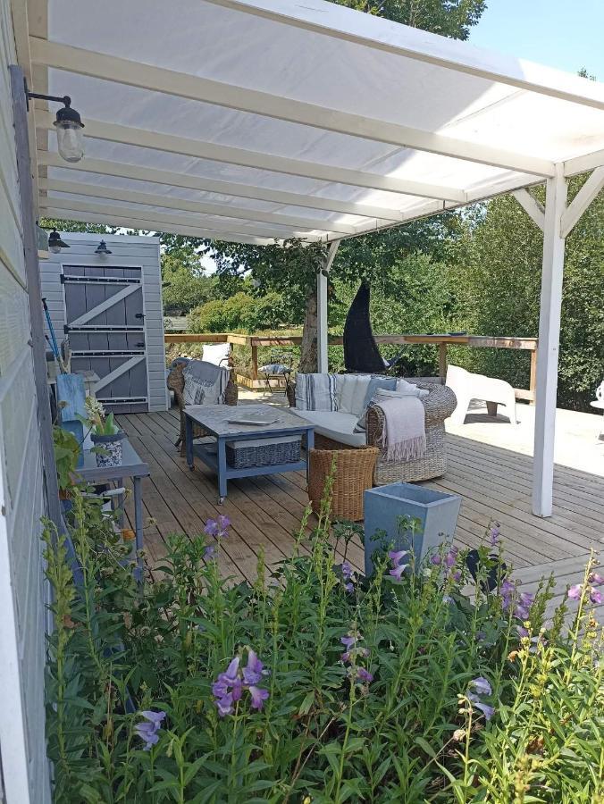 Lodge Avec Vue Sur La Riviere Lannion Exteriör bild
