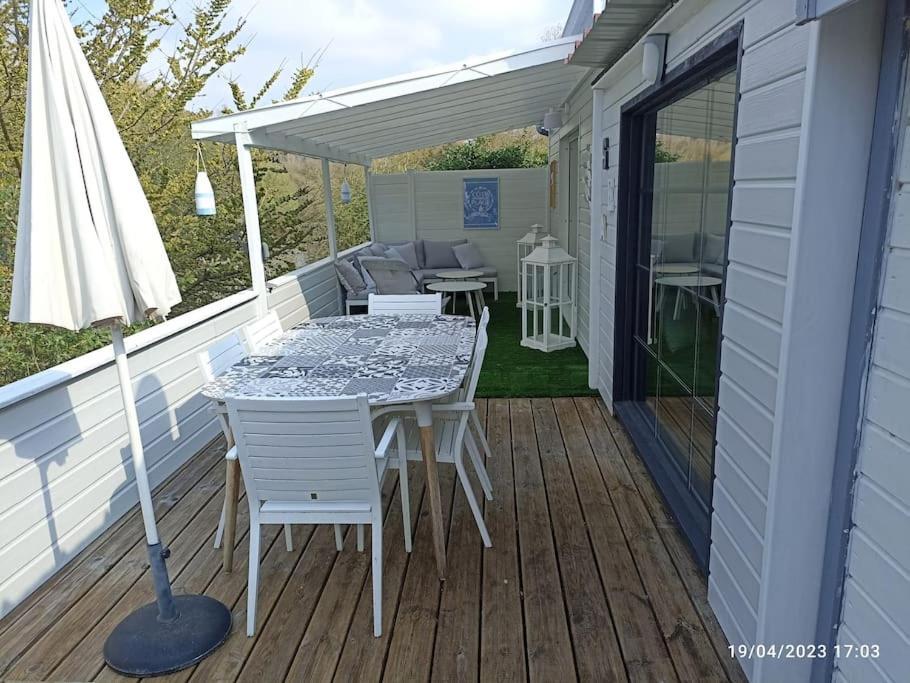 Lodge Avec Vue Sur La Riviere Lannion Exteriör bild